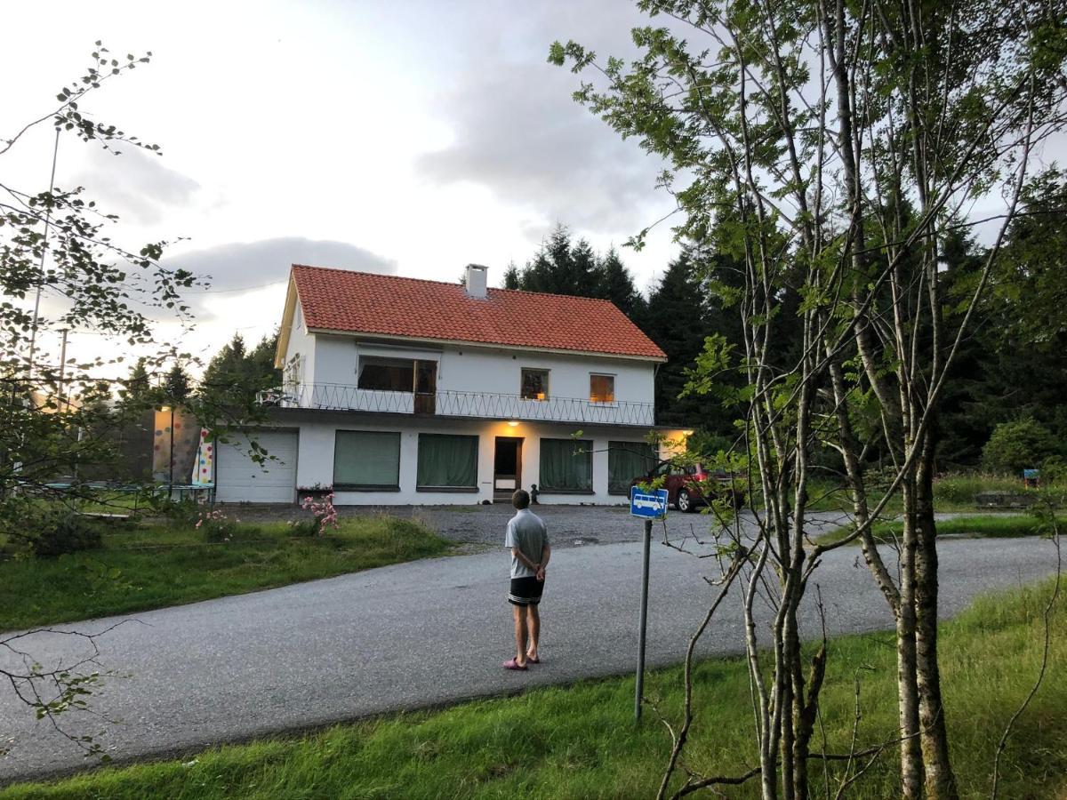 Stadlandet - Arsheim Stort Oko-Retro Hus Tilleie 外观 照片